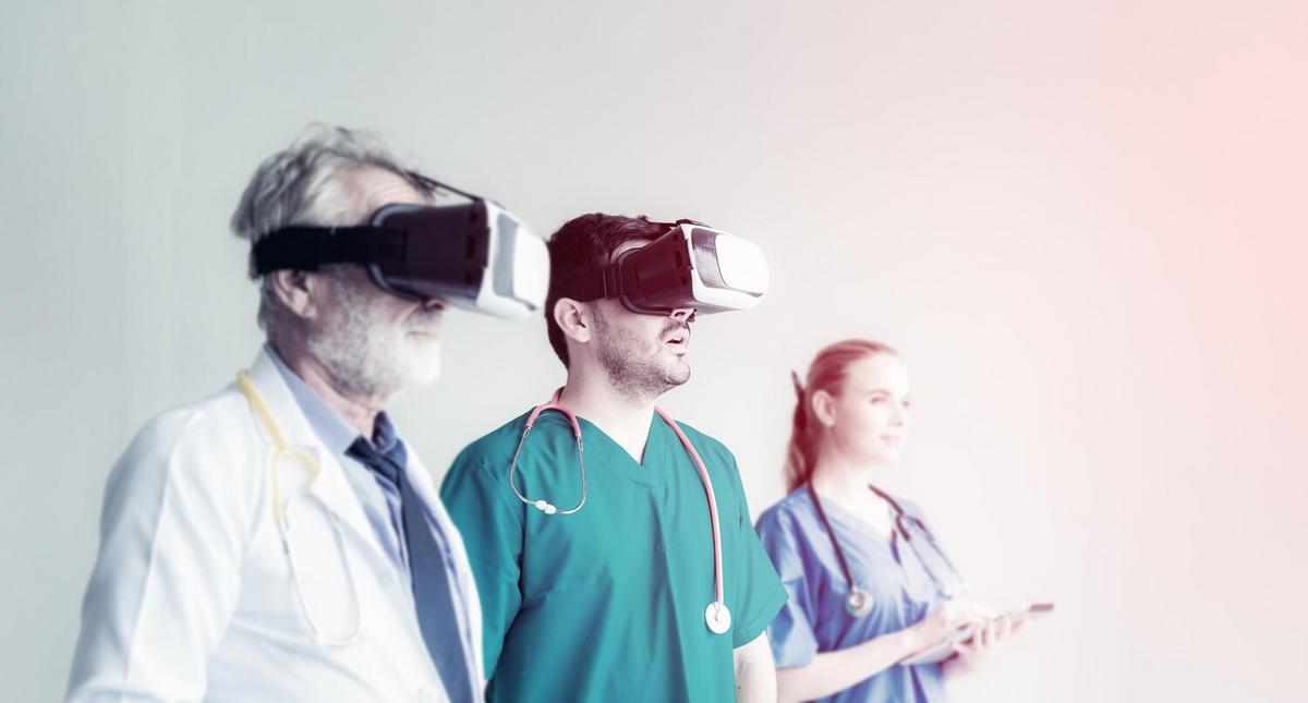AR in Healthcare: Transforming Diagnosis and Treatment